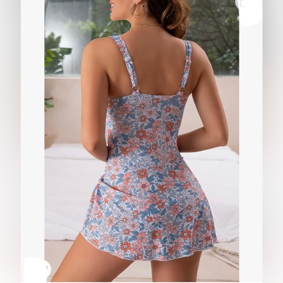 NEW Womens One Piece Swimsuit w Built in Coverup Floral Print Tummy Control L - Picture 3 of 3